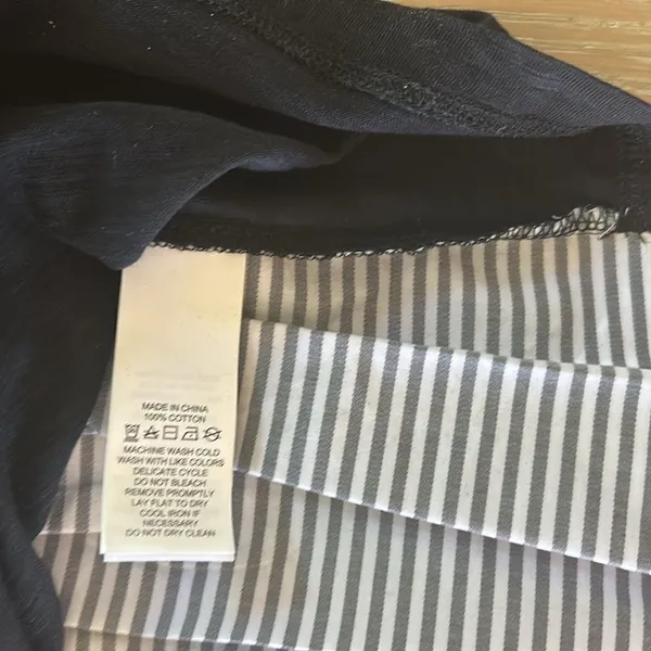 Kate Spade Black White Broome Street Striped Black Tee Shirt Top Small, NWT - Image 6