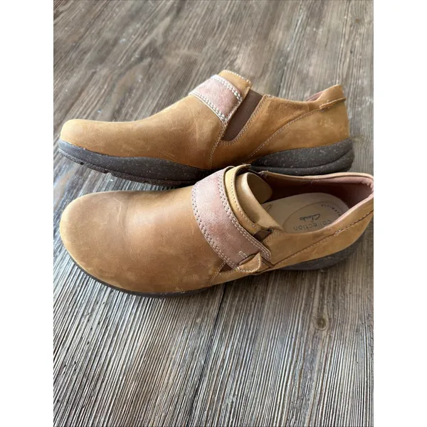 Clarks Collection Women’s 9.5 Leather Slip-Ons Roseville Dot Dark Tan New - Image 4