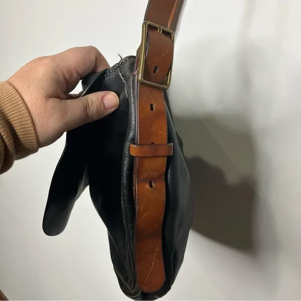 Fossil Harper flap crossbody bag black leather‎ brown leather strap medium size - Image 10