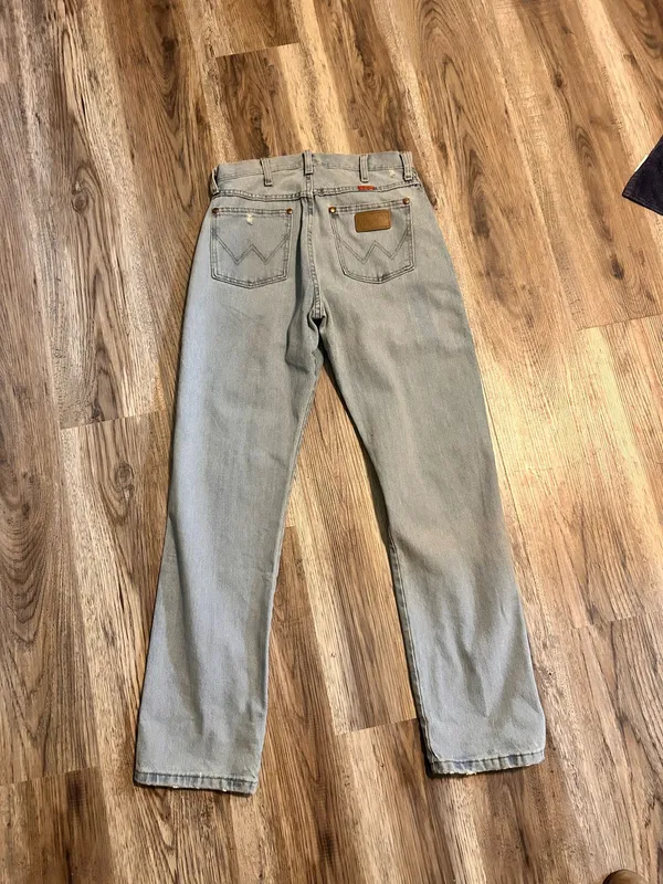 women’s vintage-style Wrangler jeans - Image 4