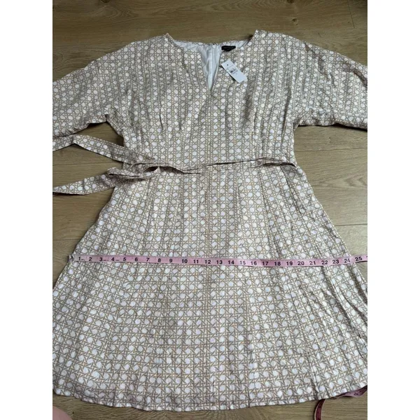 NWT Ann Taylor linen blend‎ dress geometric print belted waist v-neck size 6 - Image 7