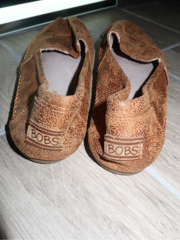 BOBS Skechers Women’s Chestnut Brown Slip sneaker flats - Image 4