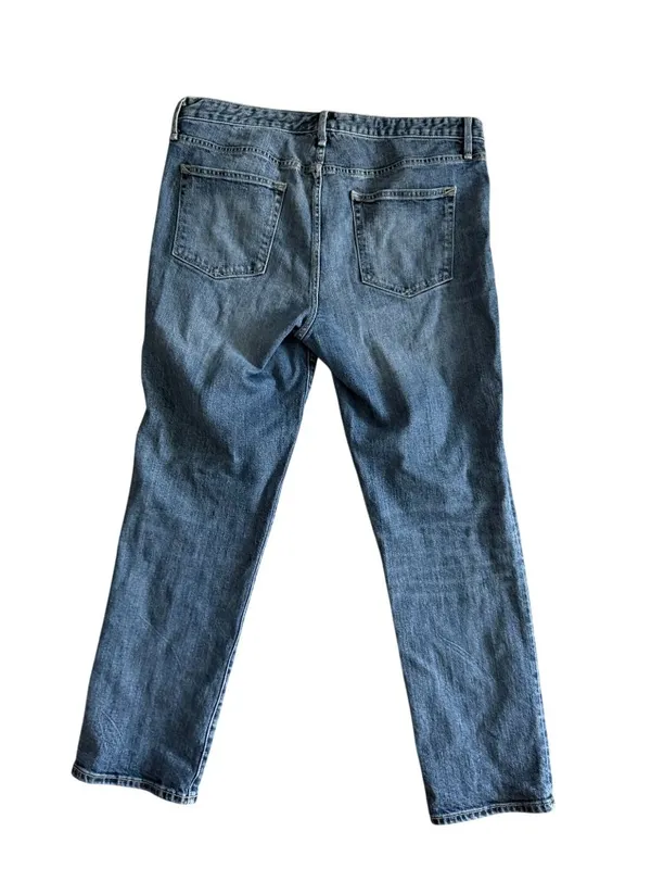 GAP Women’s the Real Straight Jeans Size 32 - Image 2