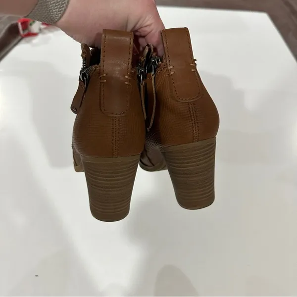 DV Dolce Vita Brown Asymmetrical Zipper Heeled‎ Booties Size 10 - Image 7
