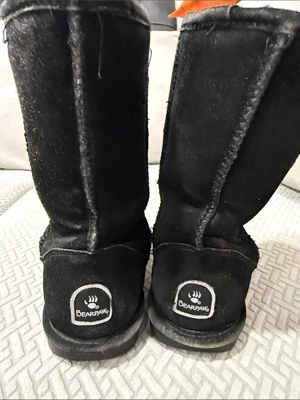 Bearpaw Black Suede Sheepskin/Wool Lined Winter Ladies 8 Boots - Image 7