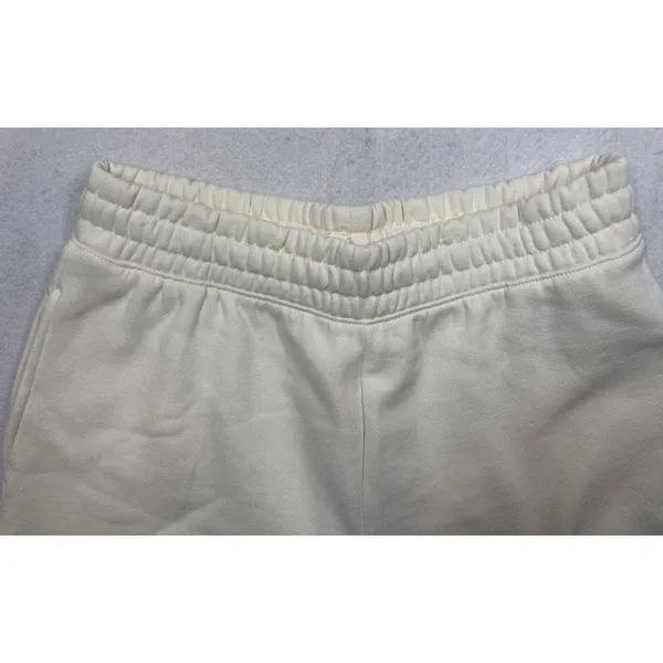 The North Face Women's Evolution Short White Dune Ivory Relaxed Fit Size Medium - Image 5