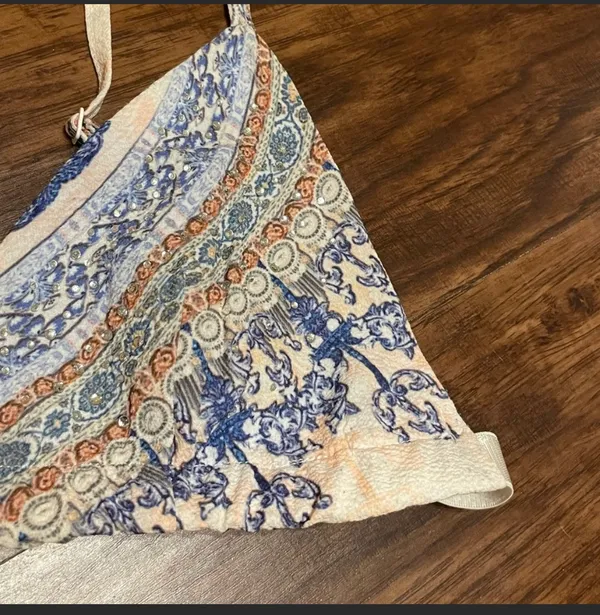 Love, Mar Bralette Size M - Image 3