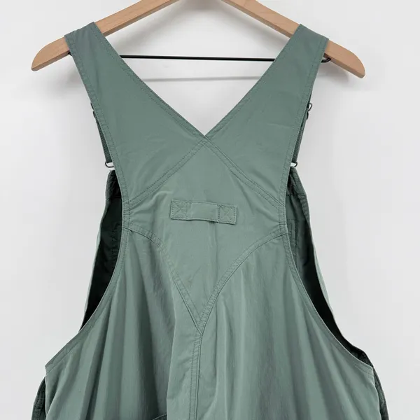 Duluth Heirloom Gardening Bib Shortalls Sage‎ Green Women L Overalls Shorts READ - Image 6