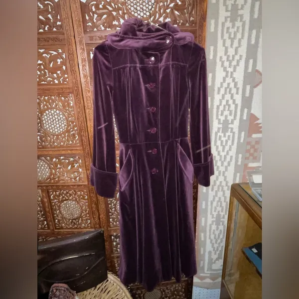 Authentic Vintage Purple Velvet Jacket Size XS - Image 2