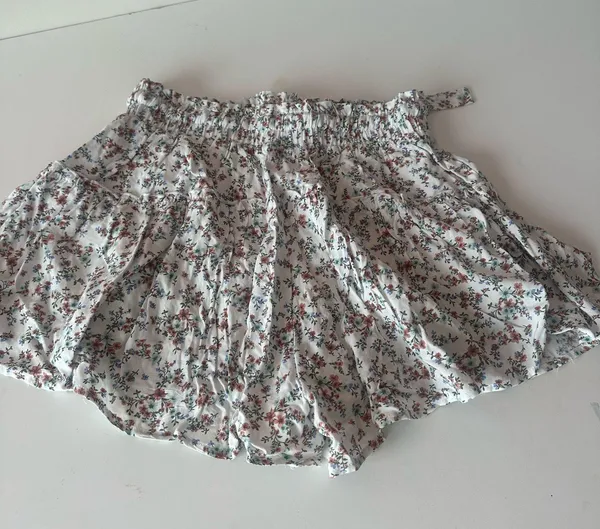 Her Entire Name Says Grace Flower Design Flowy Shorts - Image 3