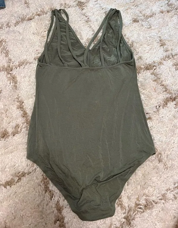 Olive Green V-Neck Bodysuit by BKE Red size large - Image 3