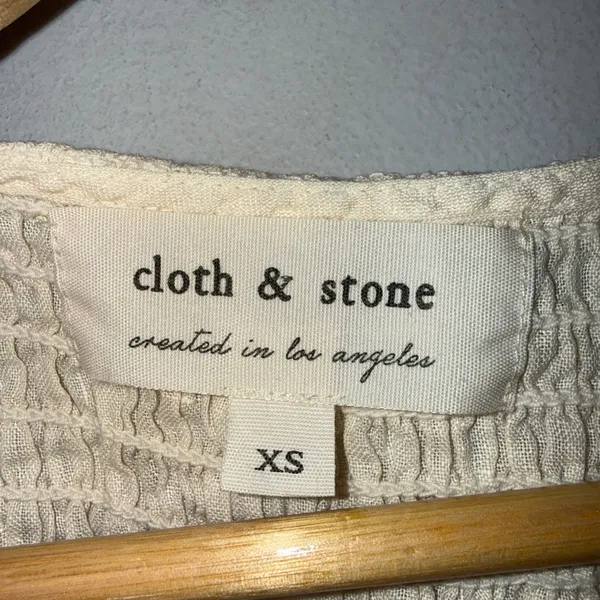 Cloth & Stone Sleeveless Linen‎ Smocked Detail Cream Top XS - Image 3