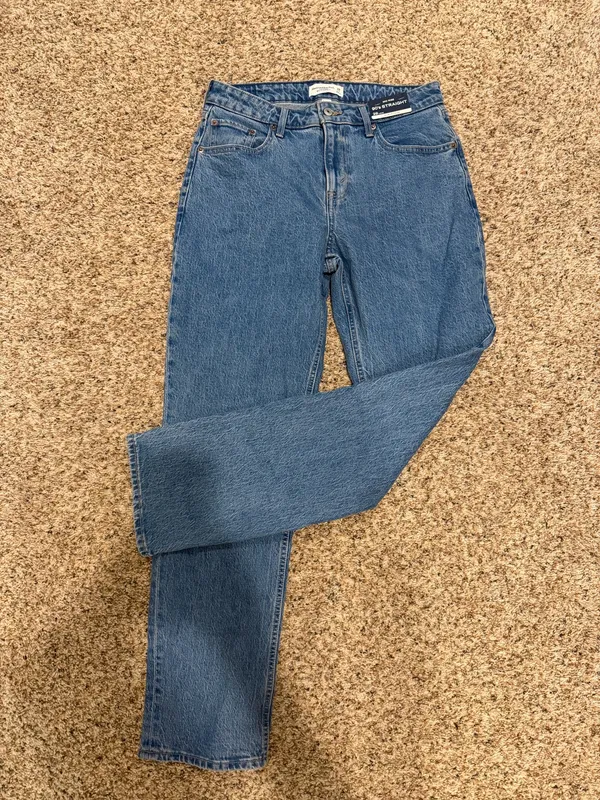 Abercrombie  - Image 2