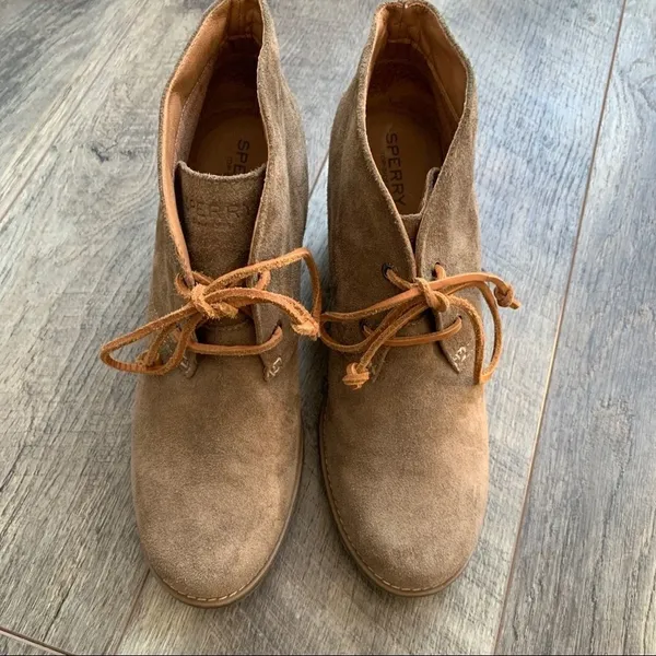 Sperry Celeste Prow Tan Taupe Wedge Heel Booties Size 10 - Image 3