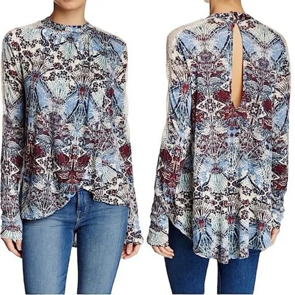 ✨FREE PEOPLE: New World Snow Lace Split Fly Away Top✨ - Image 2