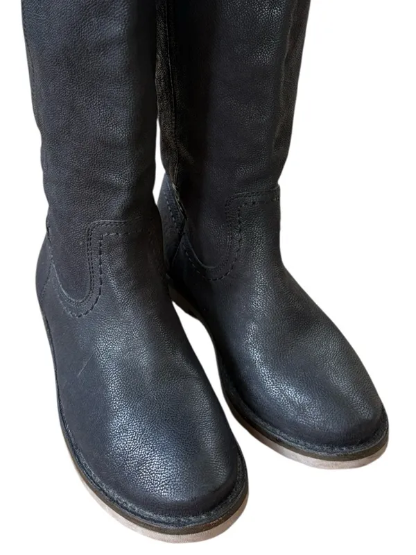 EUC Frye Leather Pull-On Flats Boots Black Size 6 - Image 6