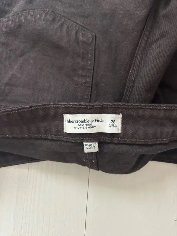Abercrombie Mid Rise A-Line Brown Jean Shorts (Curve Love) - Image 4