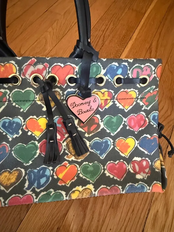 Dooney & Bourke colorful Hearts Print Tote Handbag Multicolor NO STRAP - Image 3