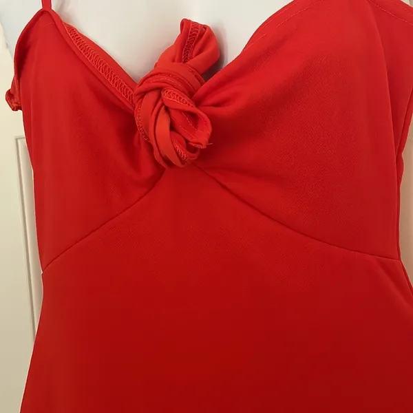 NWT boohoo red front tie knot bodycon scuba midi dress spaghetti straps - Image 3