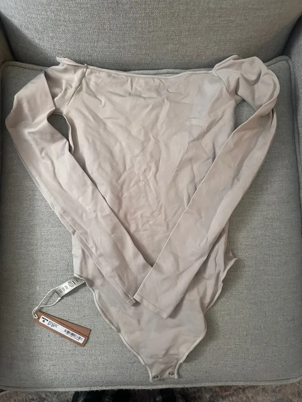 SKIMS Essential Off The Shoulder Bodysuit - Image 3