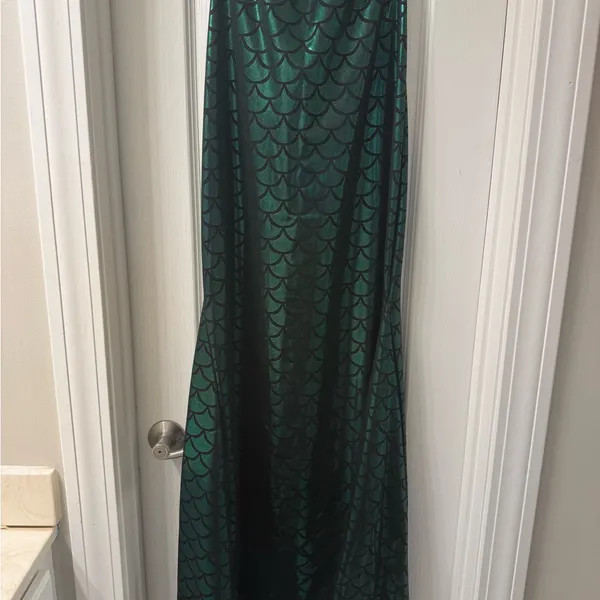 Mermaid Dress Costume Halloween Large - Image 5