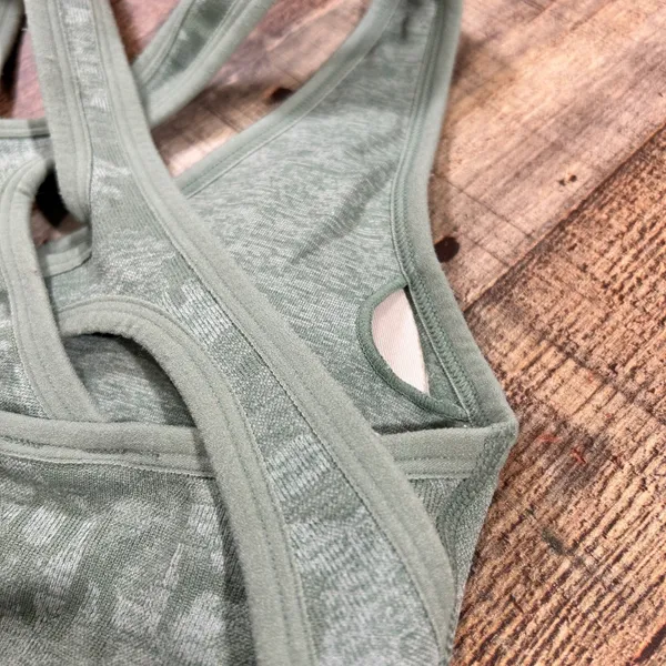 Gymshark Adapt Camo Seamless Sports Bra Sage Green Cross Back Small - Image 6