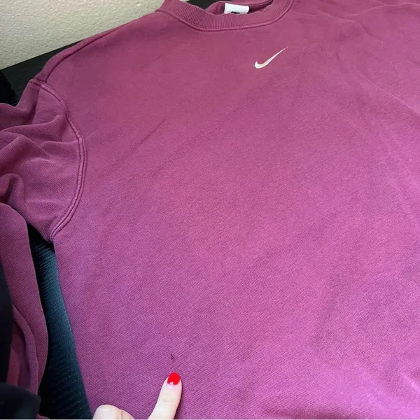 Nike‎ Women’s Magenta Pink Center Swoosh Crewneck Sweatshirt Small - Image 10