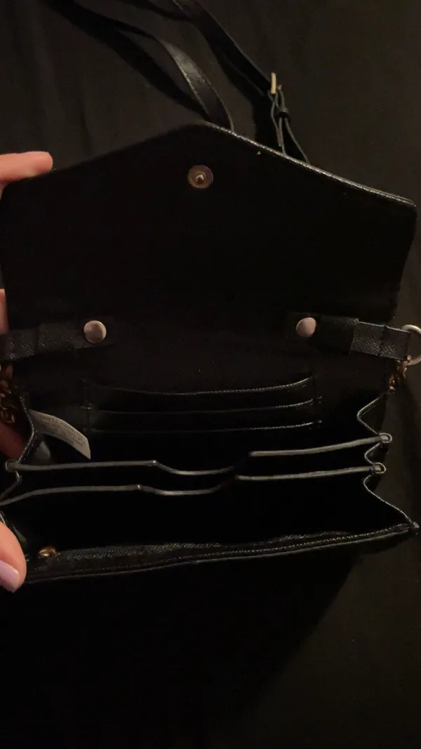 Guess Crossbody - Image 3