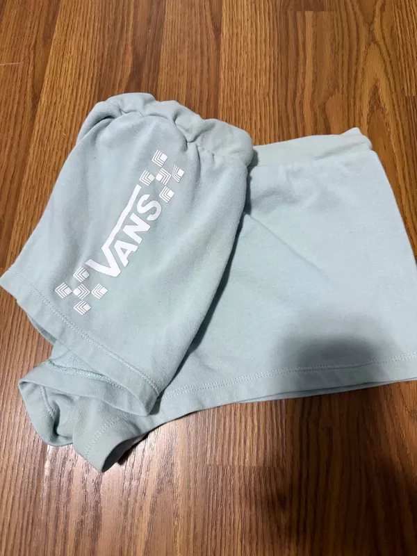 Vans Pull On Deco Logo Sage Green Sweat Shorts Size Medium. - Image 3