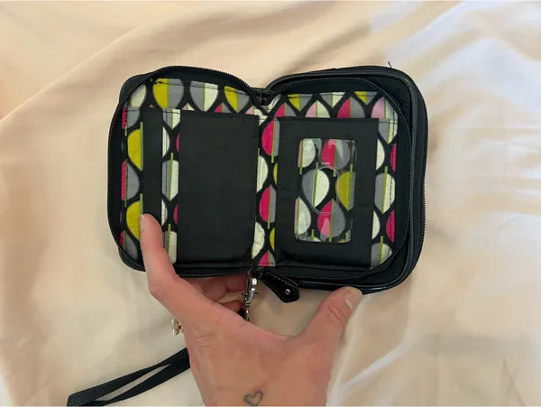 Vera Bradley Wallet Wristlet - Image 4