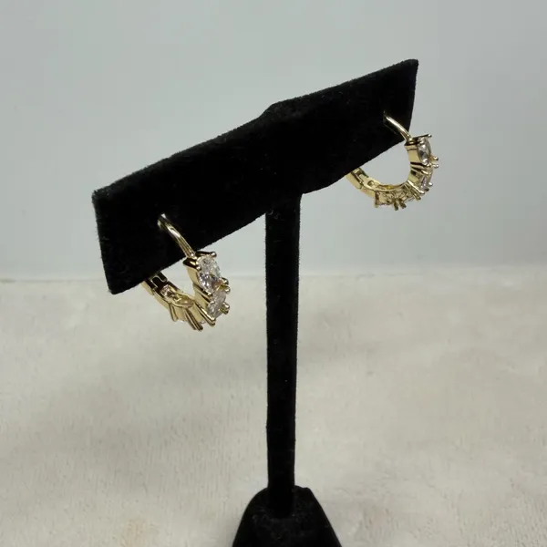 Florentine Huggie Hoop Earrings Gold - Image 5