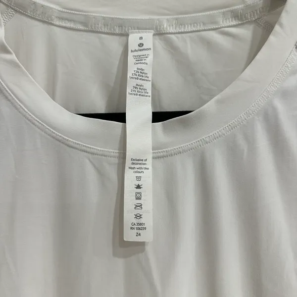 Lululemon T Shirt Size 8 - Image 3