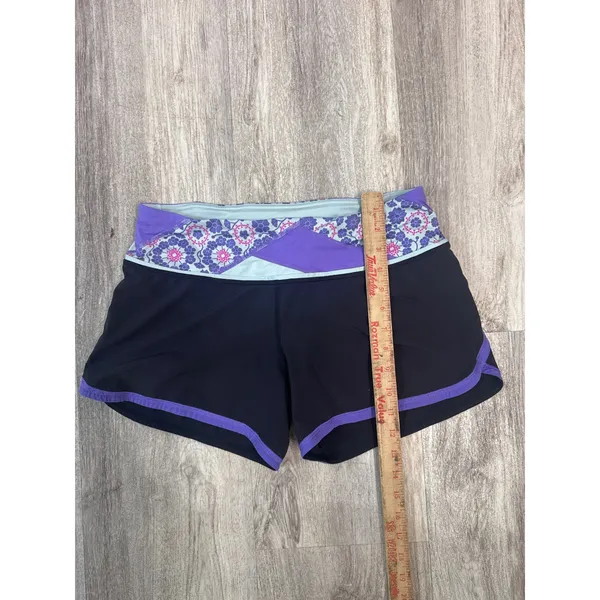 Lululemon Groovy Run shorts in Black Power Purple Flora Run Speed‎ Short Size 6 - Image 7