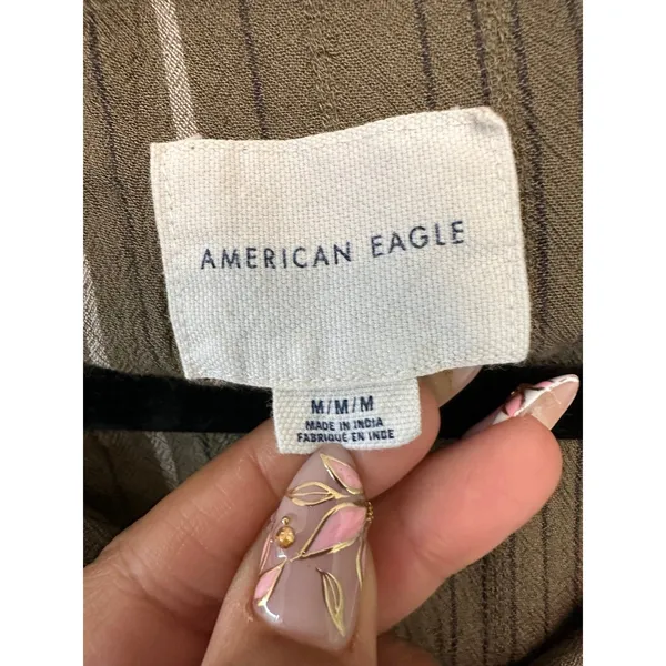 American Eagle Women's Striped Button-Down Safari Chic Short-Sleeve Shirt M - Image 5