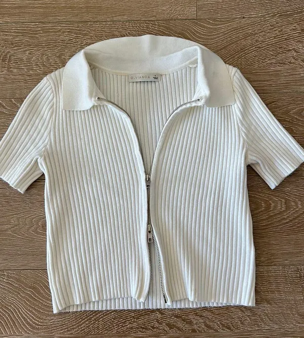 American Threads Crop Top - Image 2