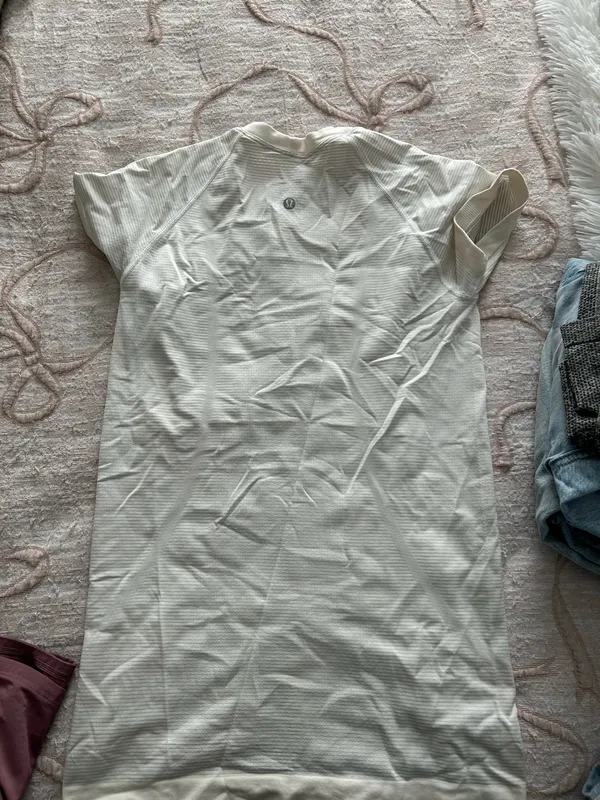 Lululemon Swiftly Short Sleeve Tech - Image 2