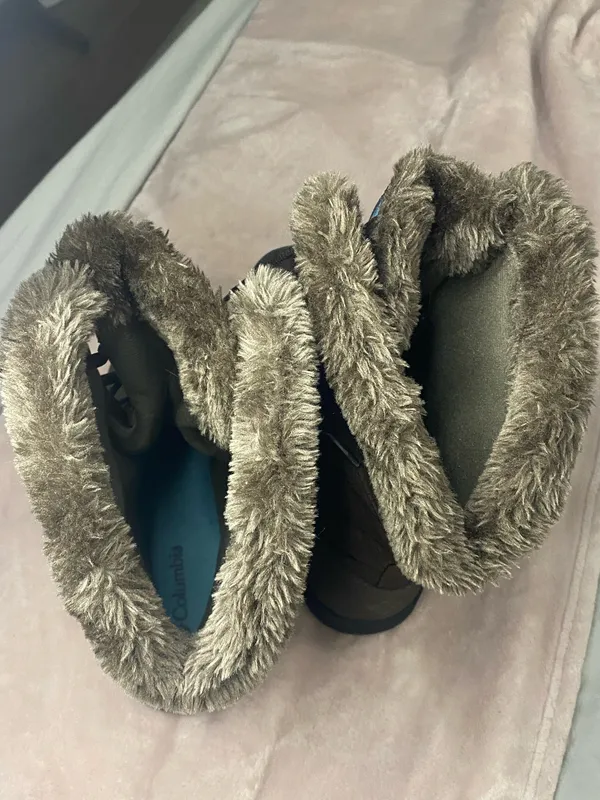 Columbia Women's Boots Size 10 - Image 5