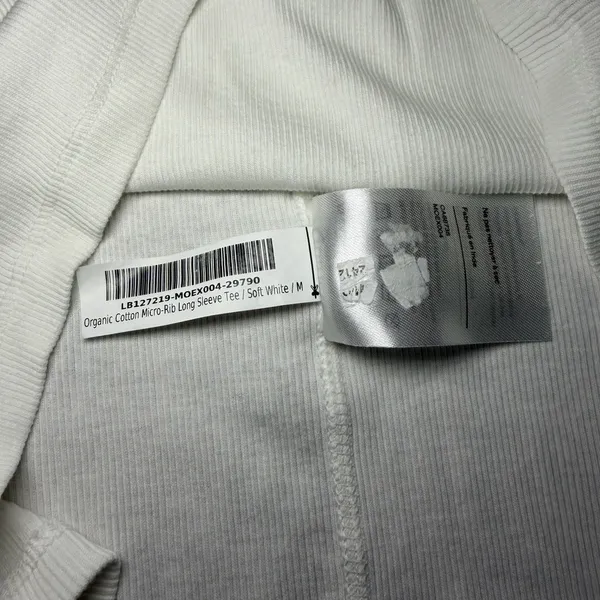 Quince Soft White Micro-Rib Long Sleeve T Shirt Size Medium Organic Cotton - Image 5