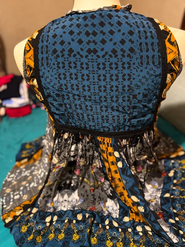 Hemant and Nandita Jyoti bhanuni tunic - Image 3