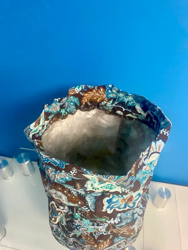 Vera Bradley Drawstring Sack - Image 2
