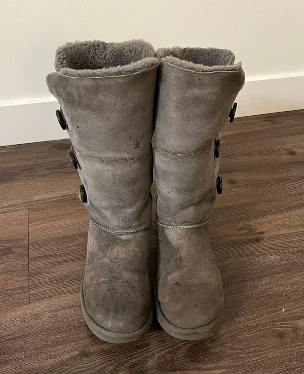 UGG Gray  Boots - Image 6