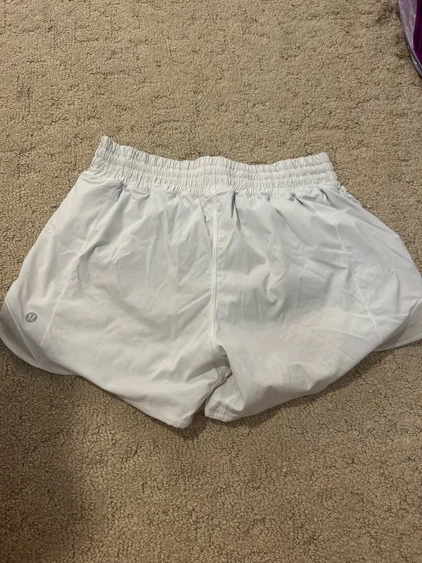 Hotty Hot Lululemon Shorts 4" 4 High-Rise - Image 2