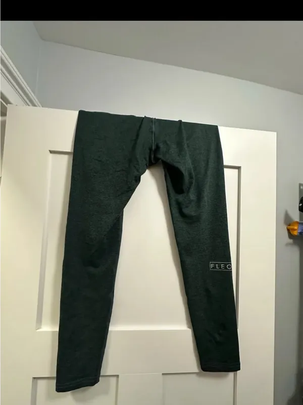 FLEO High-Waist Performance Leggings - Dark Green - Image 2
