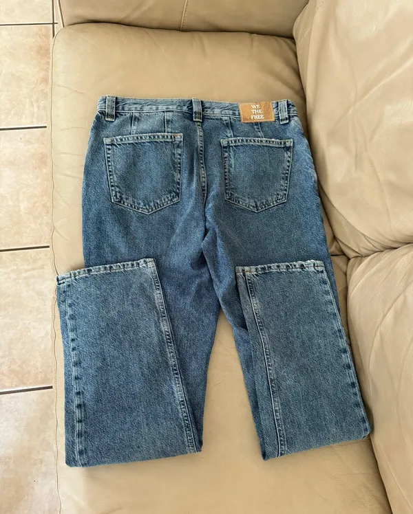 Free People NWOT Curvy Siren Low Rise Straight Jeans in Vixen - Image 14