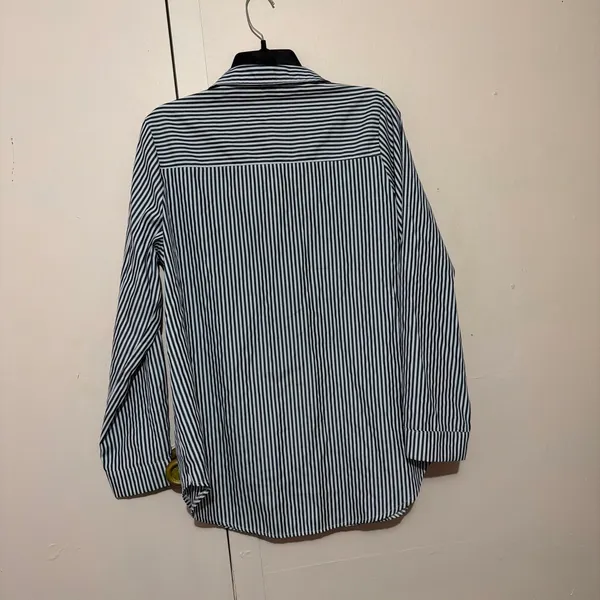 Black and White Button Down Long Sleeve Shirt Size XL - Image 5