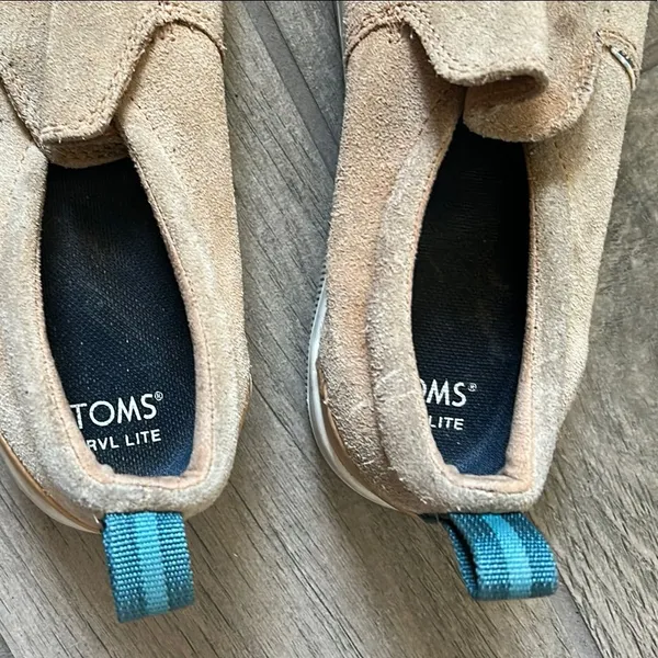 Toms Tan Suede Slip-On Flats - Image 6