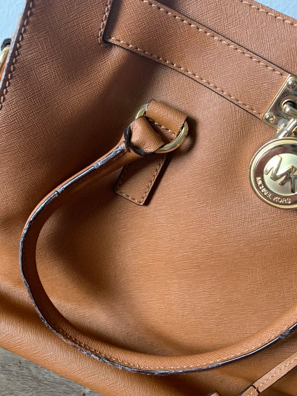 Michael Kors Hamilton Tote - Image 7