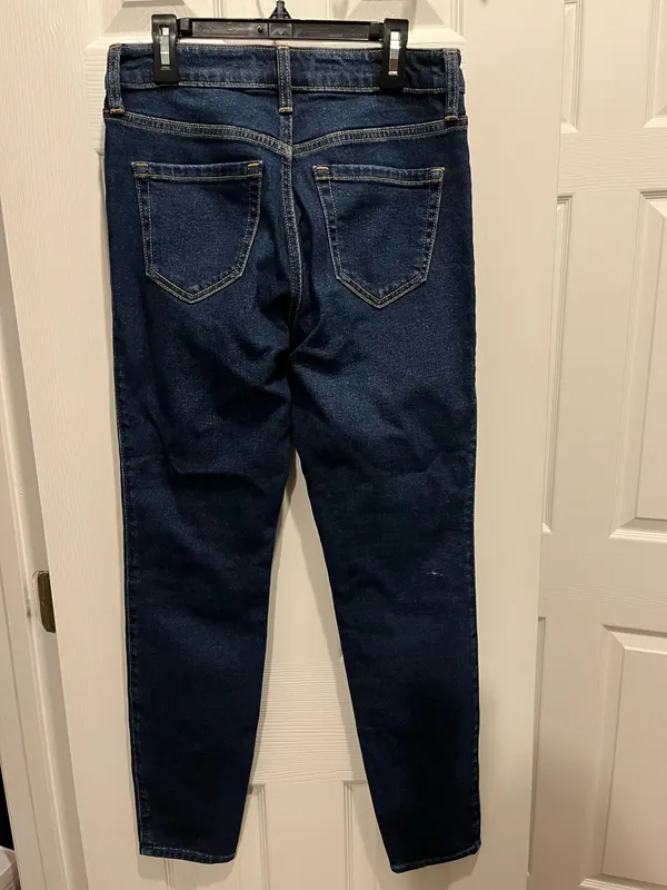 NWT Abercrombie and fitch high rise jeans - Image 3
