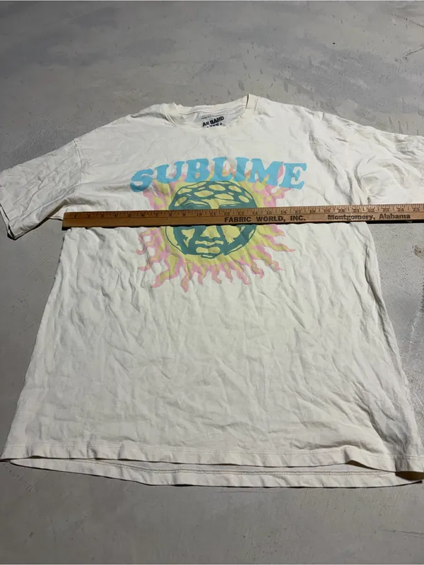 American Eagle Sublime Band Tee oversized medium - Image 4