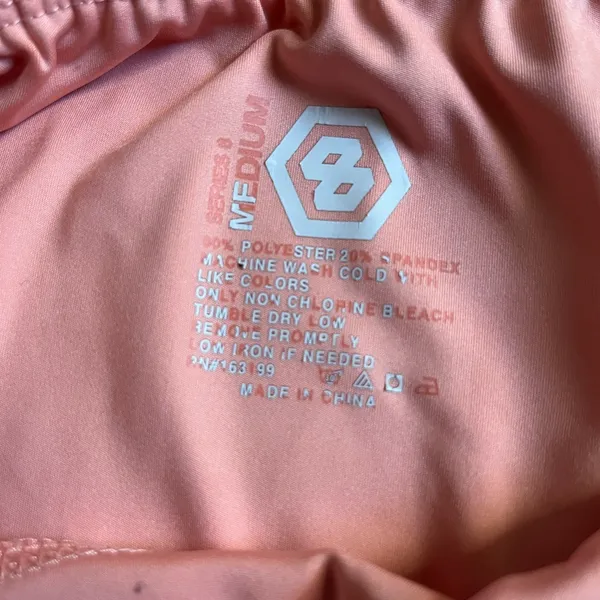 Series 8 Size M - Image 2